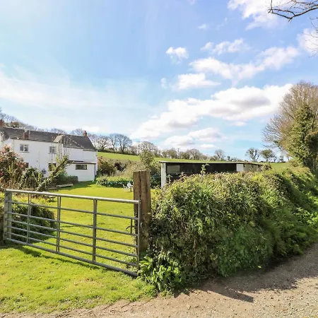 Holiday home Tregithey Farmhouse