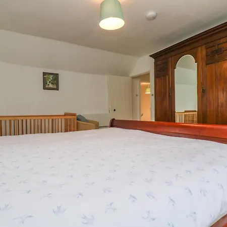 Holiday home Tregithey Farmhouse *